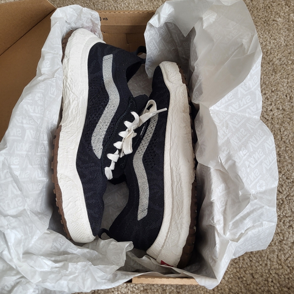 Vans UltraRange VR3 Black/Marshmallow Sneakers Low